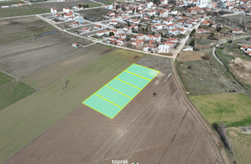 İhsaniye Merkezde 5 Parça 2 Kat imarlı Arsa